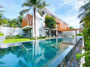 The Moonlight Villa